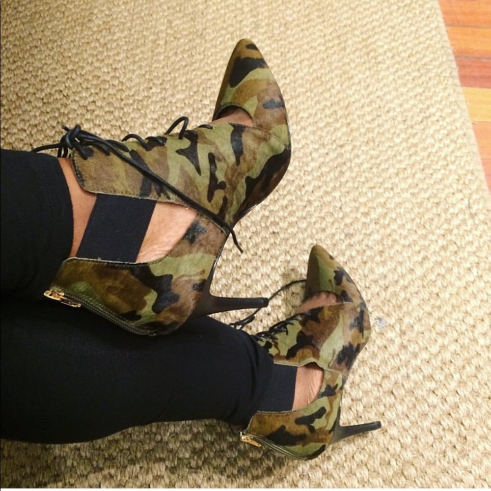 Camouflage Pony Hair Booties Sz 10